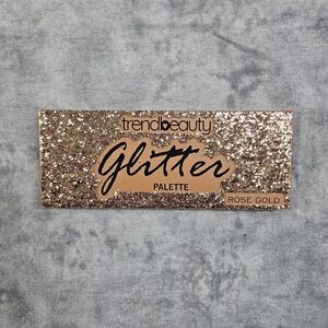 New Trend Beauty Glitter Palette in Rose Gold